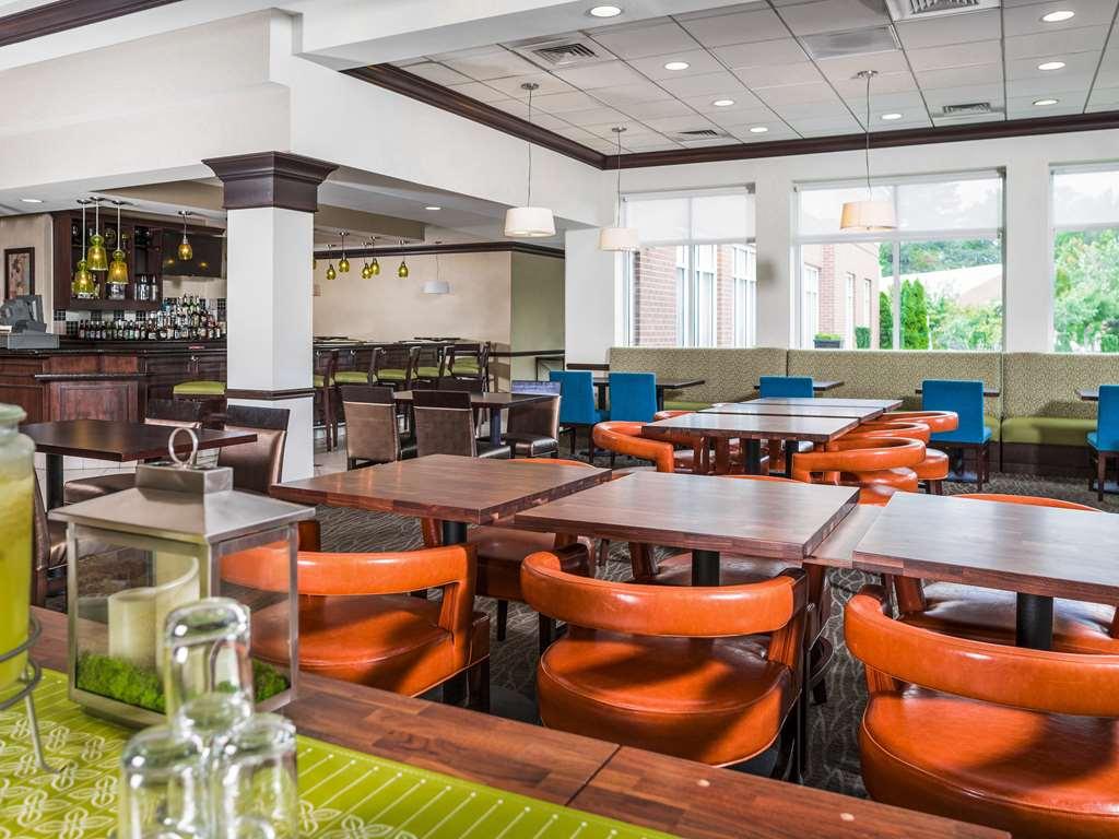 Hilton Garden Inn Hampton Coliseum Central Restaurante foto