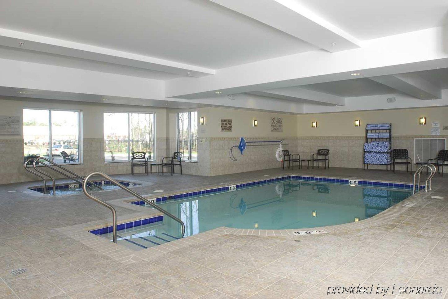Hilton Garden Inn Hampton Coliseum Central Instalações foto